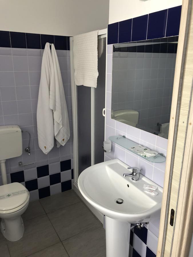 B&B Tramonti Del Sud Lecce Exteriör bild